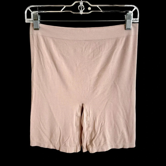 Breezies Womens XL Beige Pull On Breathable Shorts Anti Chafing stretchy Biker - Picture 1 of 3